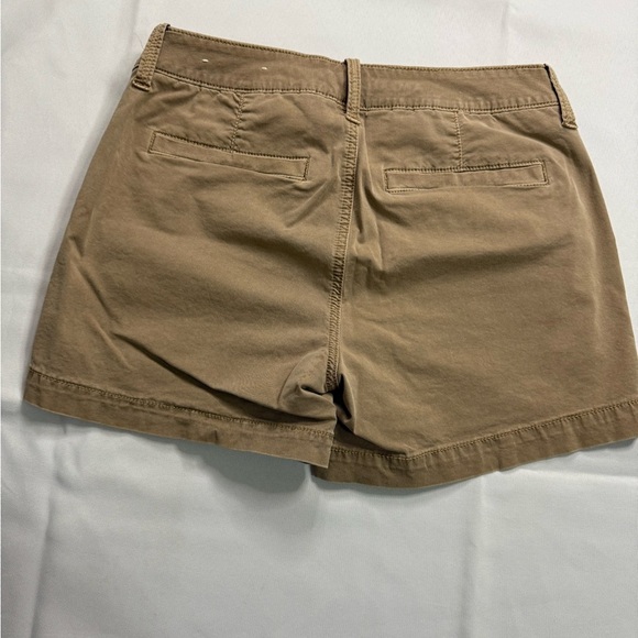 American Eagle‎ Outfitters Tan Cargo Shorts with Cuffed Legs - Picture 4 of 6